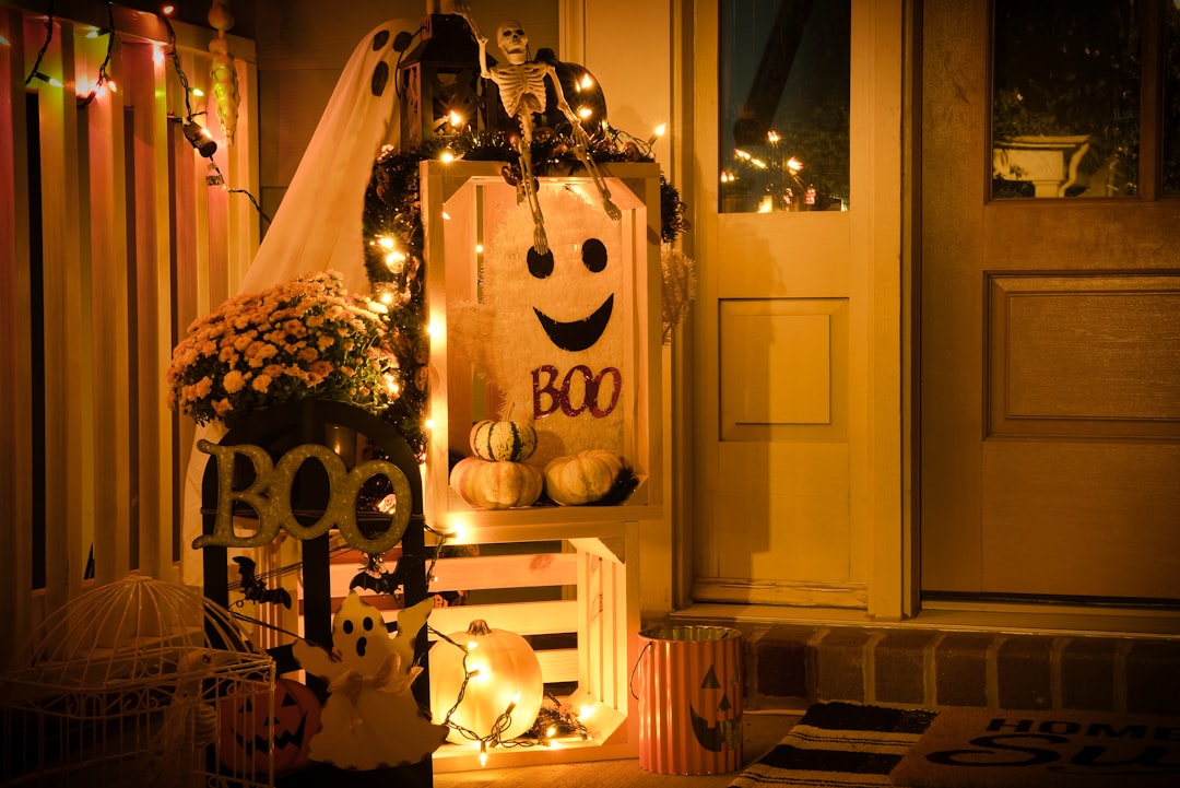 Halloween Trends: How Selling Halloween Products Can Increase Your Etsy Sales